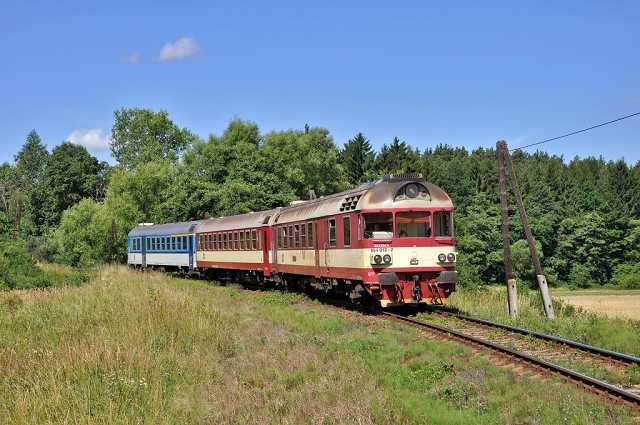 img_2011-07-19_Vysoke_Popovice_Os4843_854012+954223_Vlada-Musil.jpg
