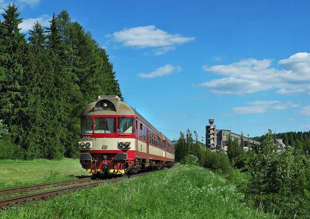 img_2010-06-04_Kuncice_nad_Labem_Sp1872_954204+854210_Pavel_Sturm.jpg