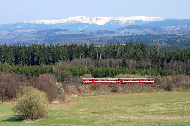 img_2009-04-10_Martinice_v_Krkonosich_954205+854204_Petr_Lux.jpg