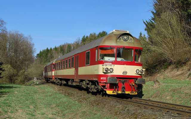 img_2010-04-17_Bela_u_Stare_Paky_954206_Pavel_Sturm.jpg