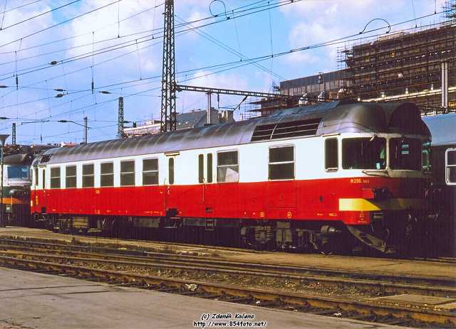 img_M296-1002_Praha-stred_18.3.1988_Zdenek-Kacena.jpg