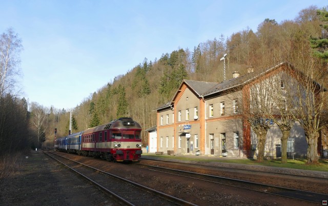 img_854202+954213+854014+954208_Police-nad-Metuji_Sp1857_27.12.2020_Tomas-Sagner.jpg