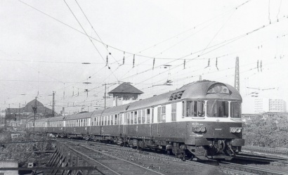 M296.1002 - 1971 Dresden-Hauptbanhof